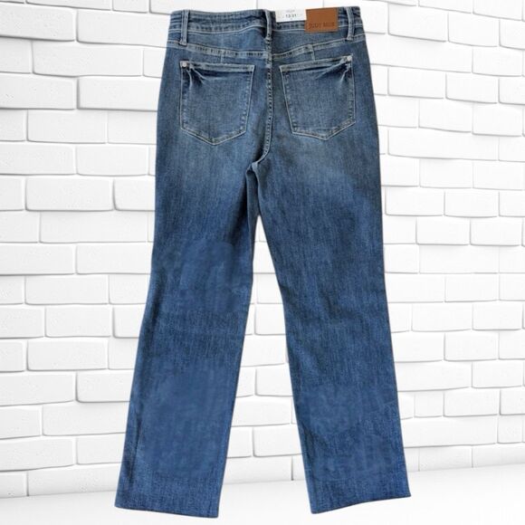 Judy Blue High Rise Tummy Control Medium Wash Straight Raw Hem Jeans – NWT - Picture 11 of 12